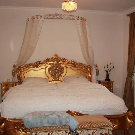 Lili Marleen Hotel 4*